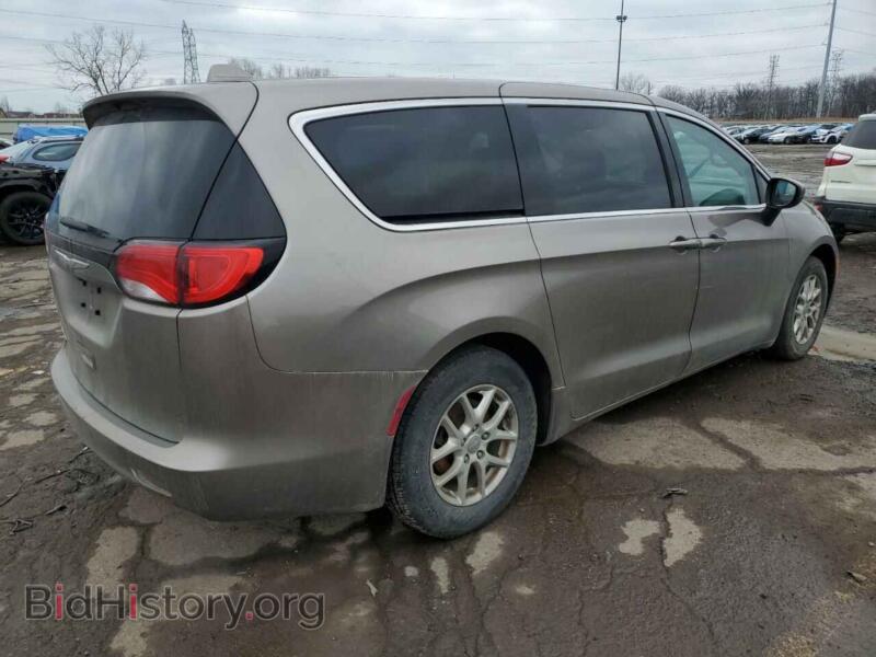 2017 Chrysler PACIFICA (VIN 2C4RC1CG0HR657332) — photo 3 of 13