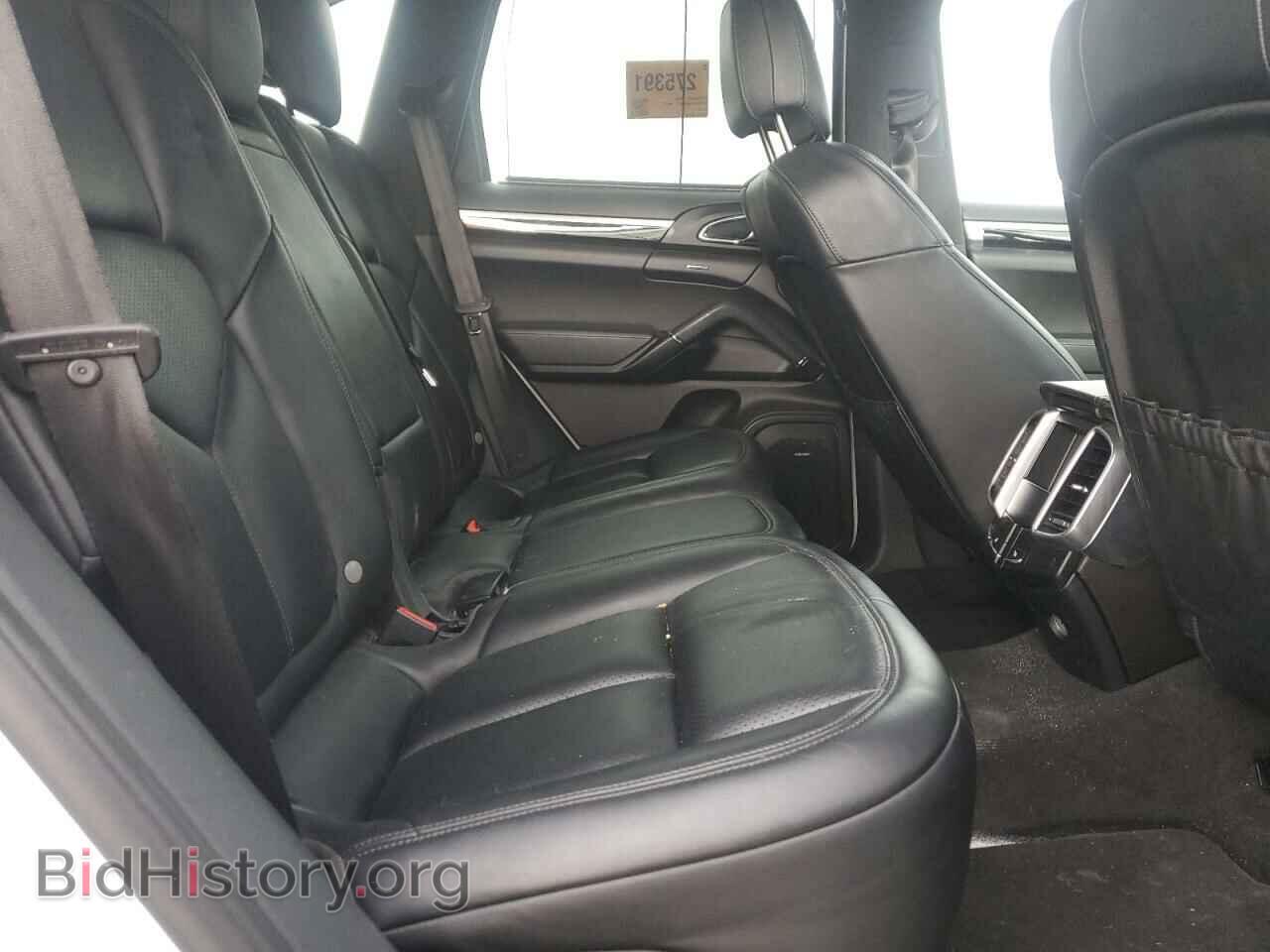 2016 PORSCHE CAYENNE - VIN: WP1AA2A21GLA05017 - Photo 10