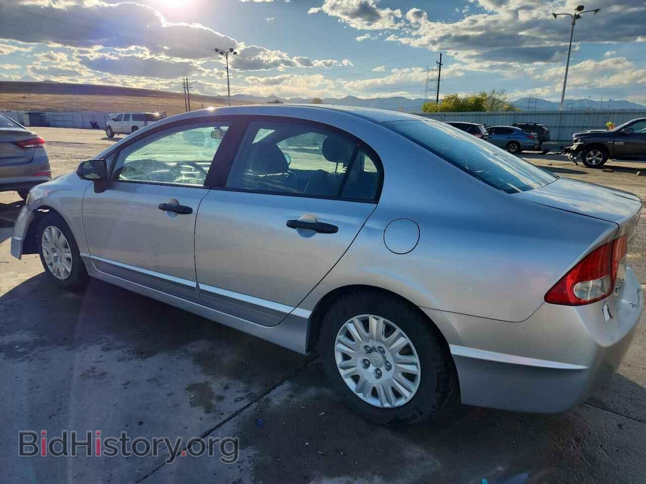 2010 HONDA CIVIC - VIN: 19XFA1F34AE070852 - Фото 2