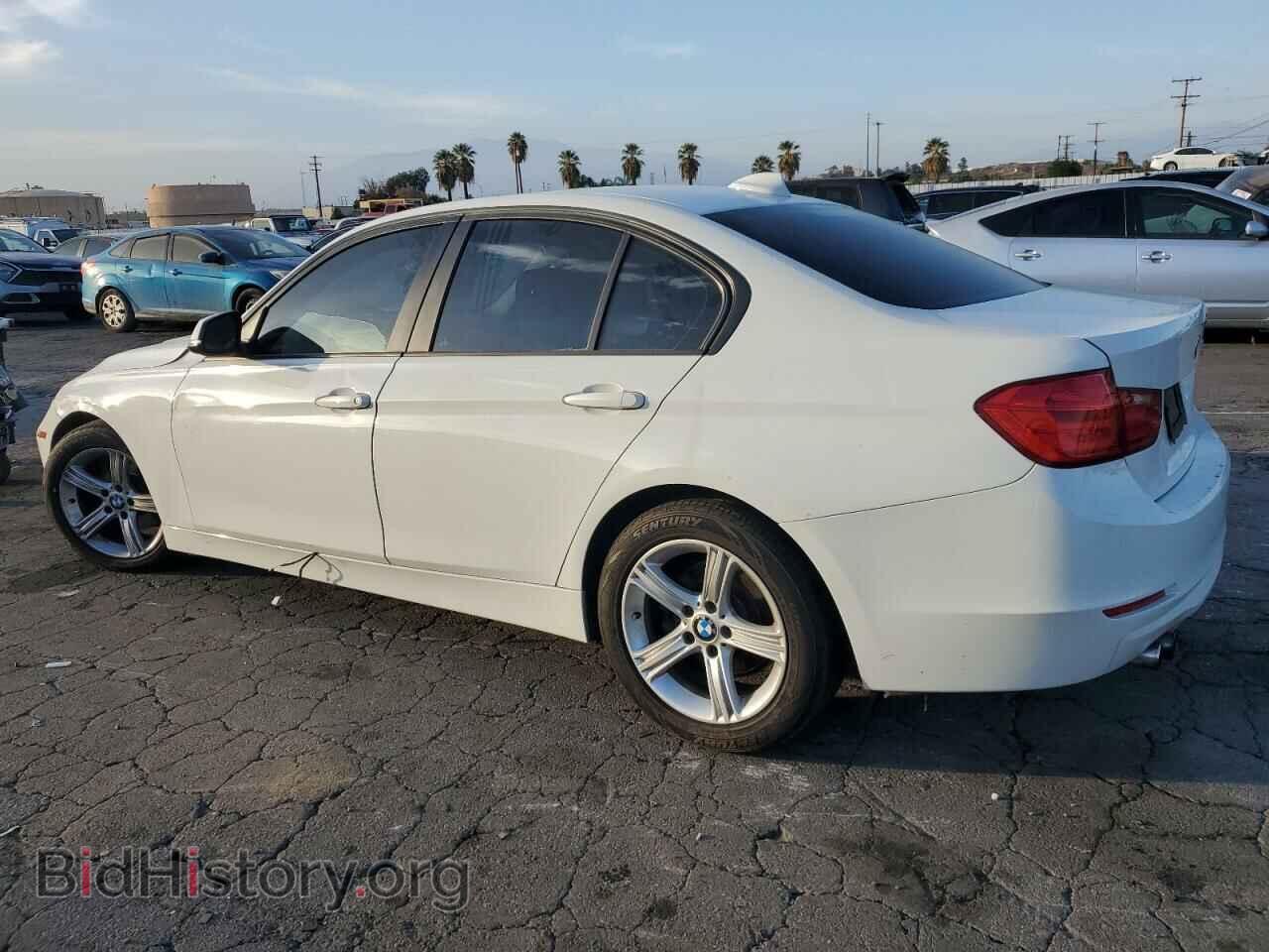 2013 BMW 3 SERIES - VIN: WBA3C1C56DF438135 - Фото 2