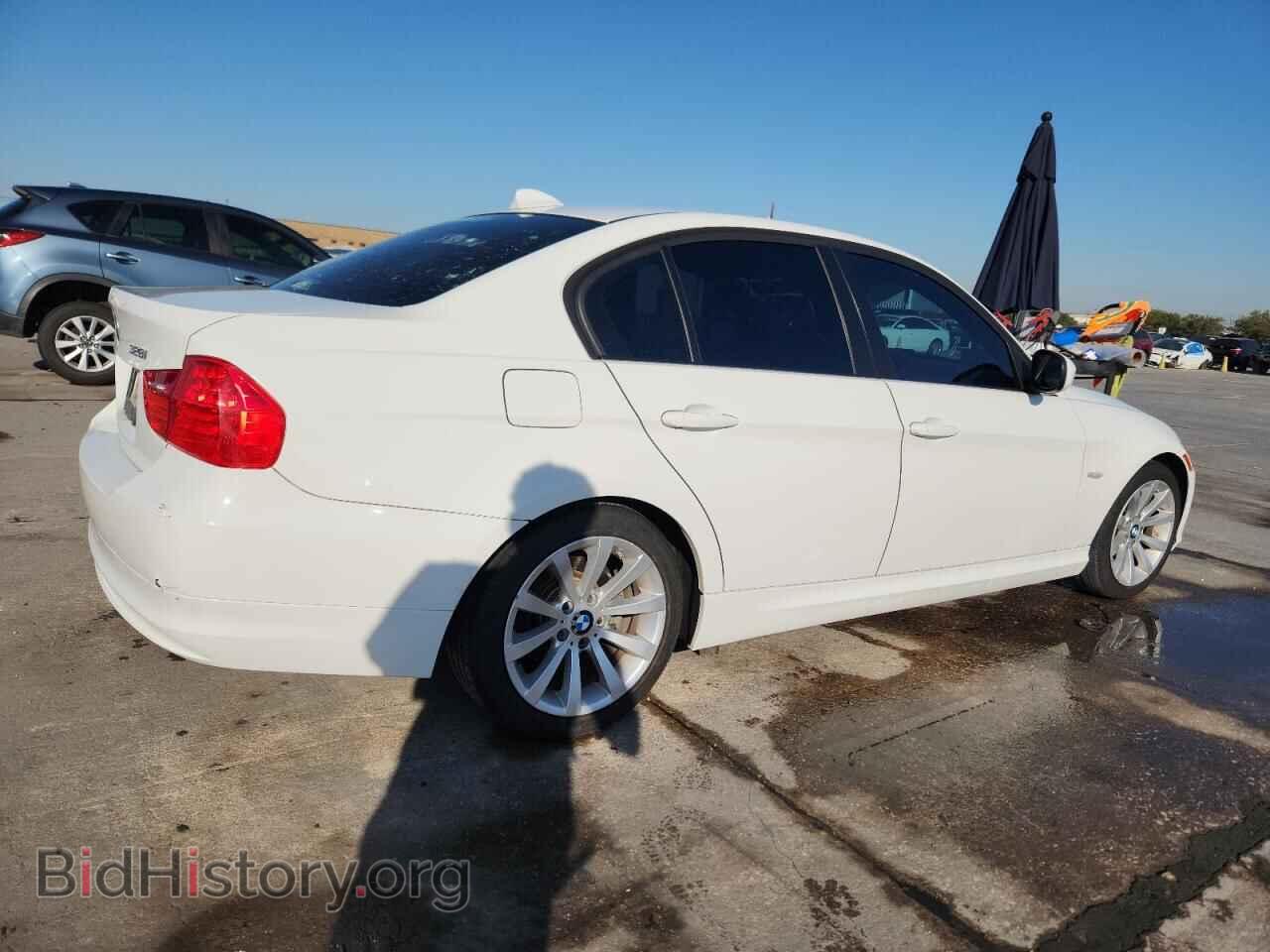 2011 BMW 3 SERIES - VIN: WBAPH7C51BE682297 - Фото 3