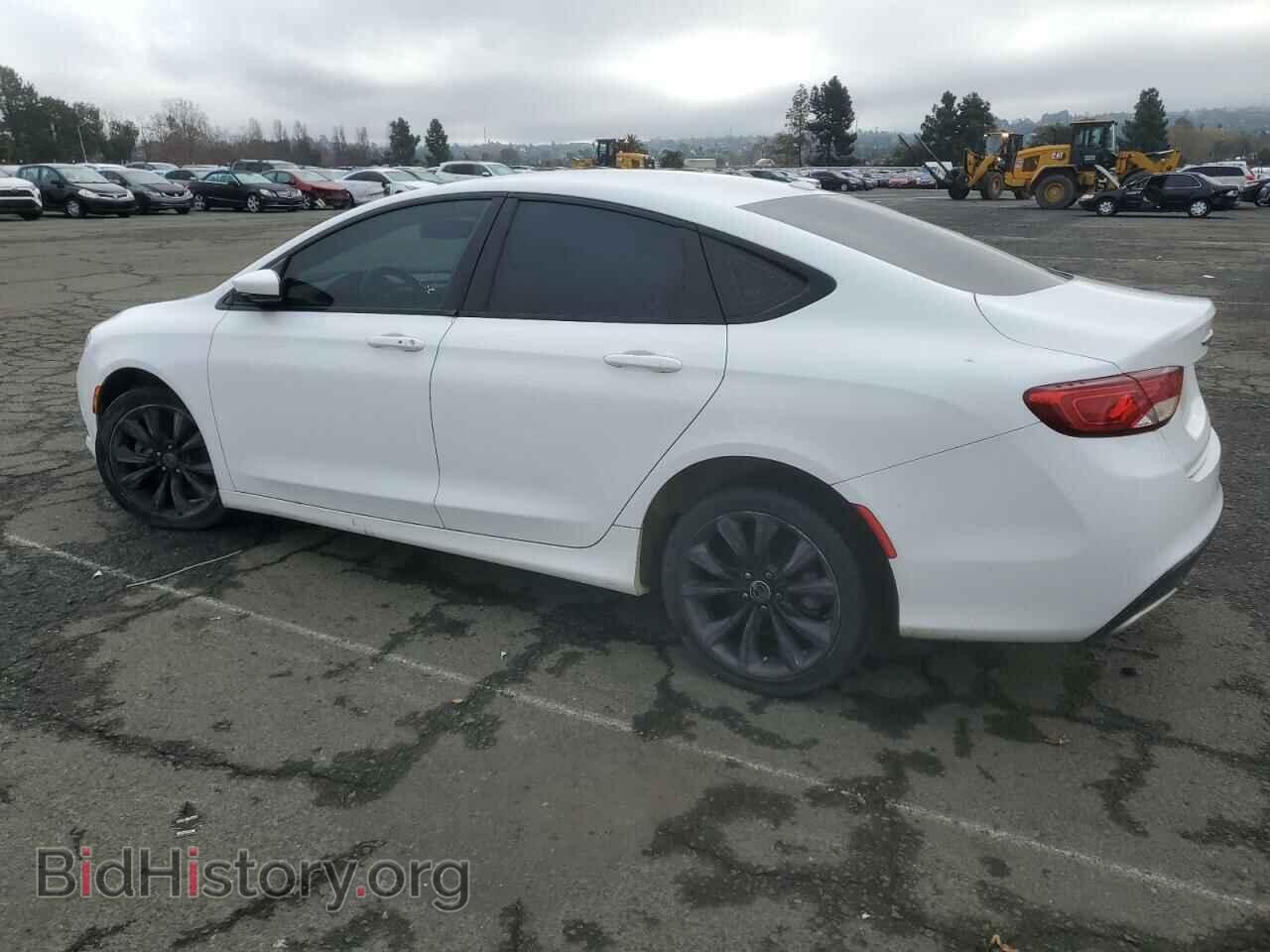 2015 CHRYSLER 200 - VIN: 1C3CCCBB0FN676131 - Фото 2