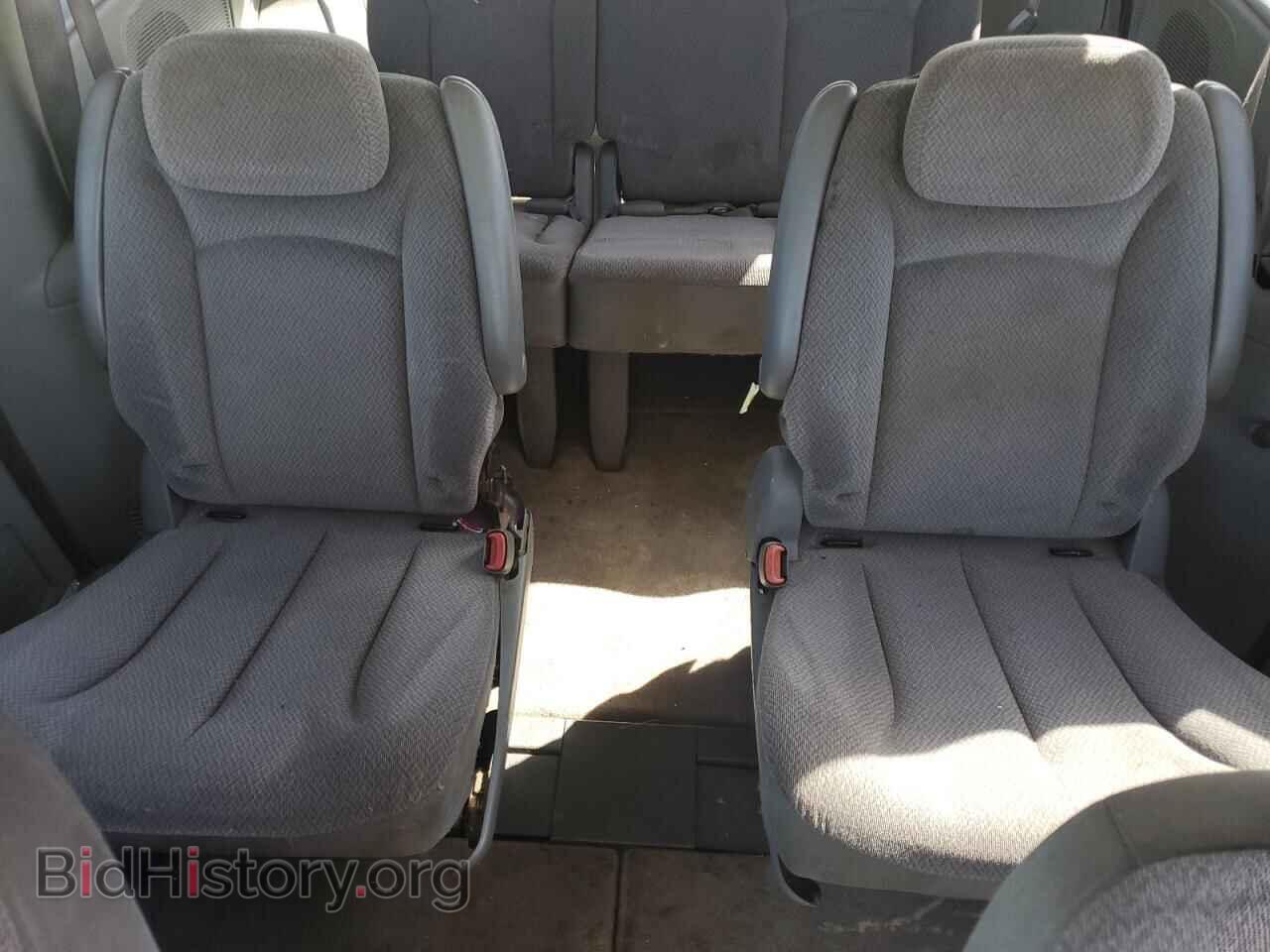 2006 CHRYSLER MINIVAN - VIN: 2A8GP54L76R899975 - Фото 10