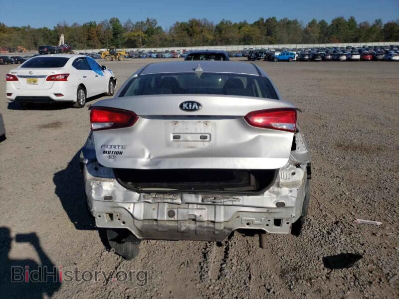 2017 Kia FORTE (VIN 3KPFK4A76HE137633) — фото 6 из 12