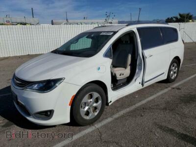 2018 Chrysler PACIFICA Hybrid Touring L, white — VIN 2C4RC1L7XJR111966, Copart