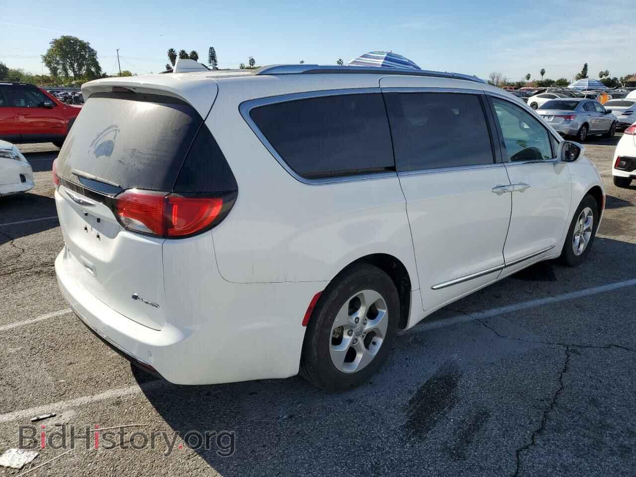 2018 CHRYSLER PACIFICA - VIN: 2C4RC1L7XJR111966 - Фото 3