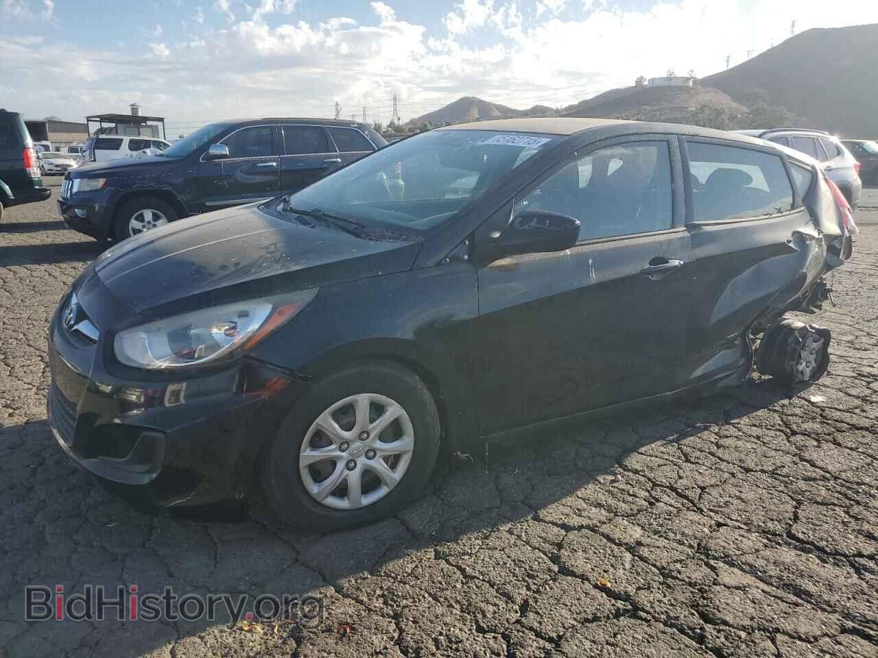Фотография KMHCT5AE2DU098129 - HYUNDAI ACCENT 2013