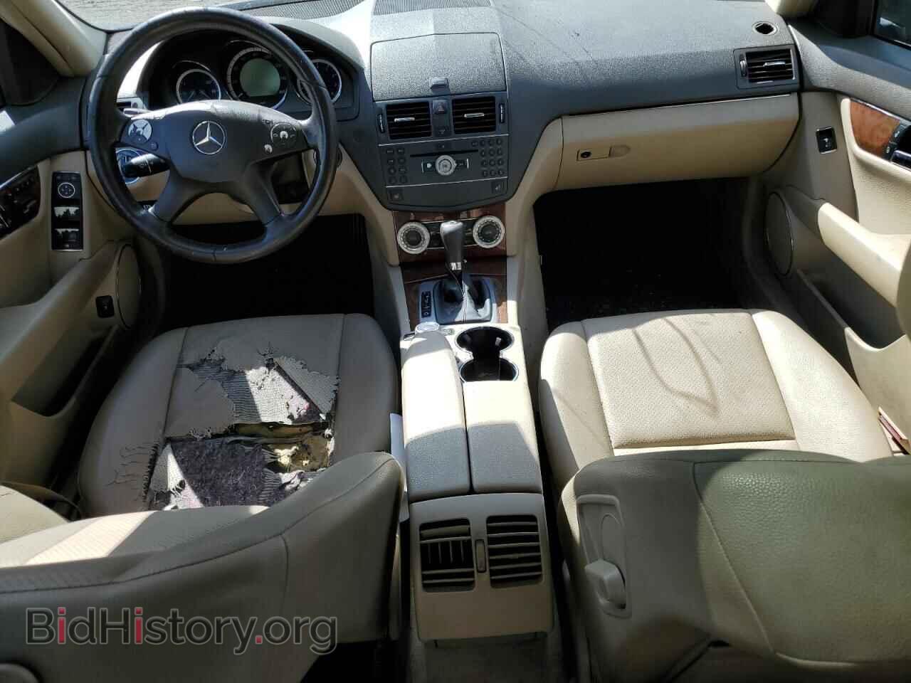 2010 MERCEDES-BENZ C-CLASS - VIN: WDDGF8BB3AR127466 - Фото 8