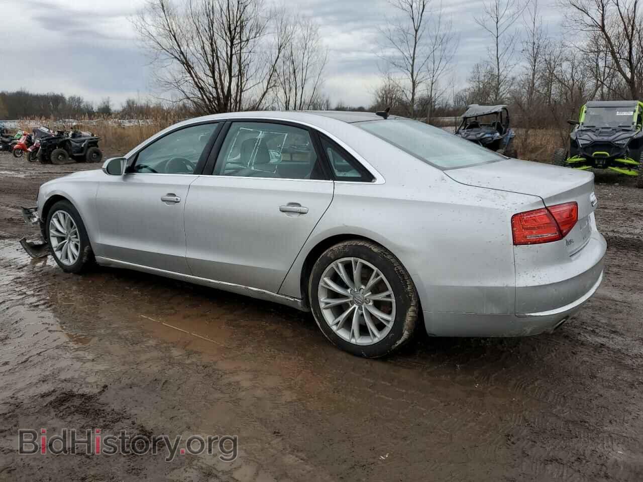 2011 AUDI A8 - VIN: WAURVAFD4BN016861 - Фото 2