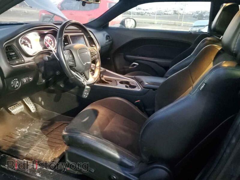2019 Dodge CHALLENGER (VIN 2C3CDZFJ6KH741567) — photo 7 of 13