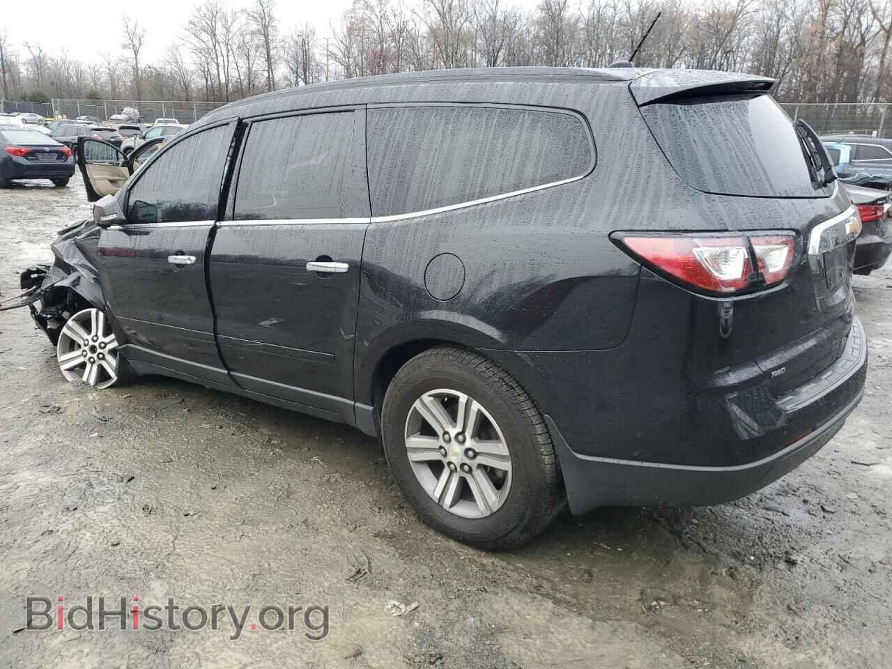 2015 CHEVROLET TRAVERSE - VIN: 1GNKVHKD2FJ282936 - Фото 2