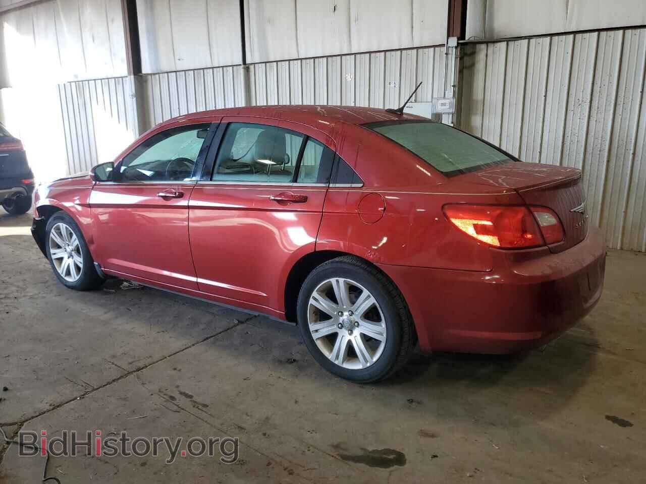 2010 CHRYSLER SEBRING - VIN: 1C3CC5FVXAN196462 - Фото 2