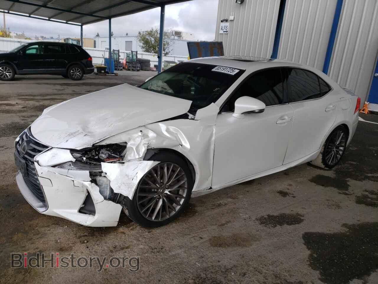 Photo JTHBA1D24H5052784 - LEXUS IS 2017