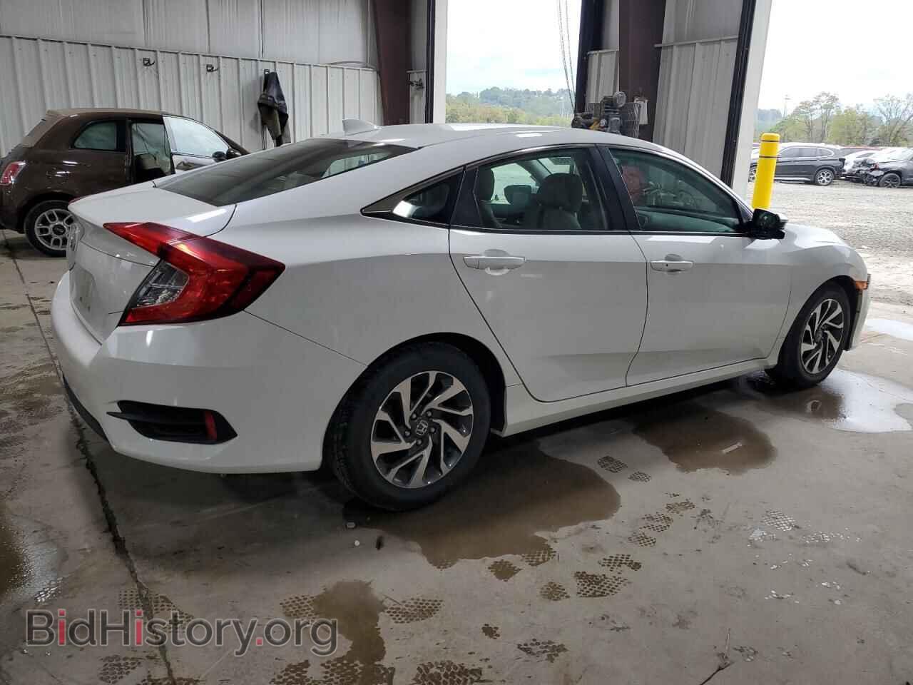 2018 HONDA CIVIC - VIN: 2HGFC2F71JH553224 - Фото 3