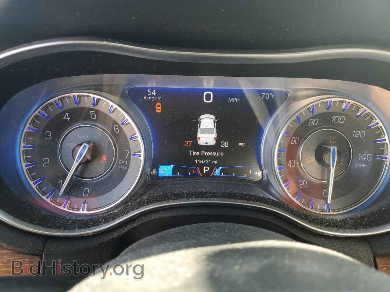 2015 CHRYSLER 300 - VIN: 2C3CCASG8FH833168 - Фото 9