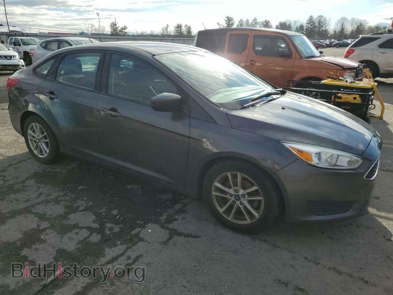 2018 FORD FOCUS - VIN: 1FADP3FE2JL306690 - Фото 4