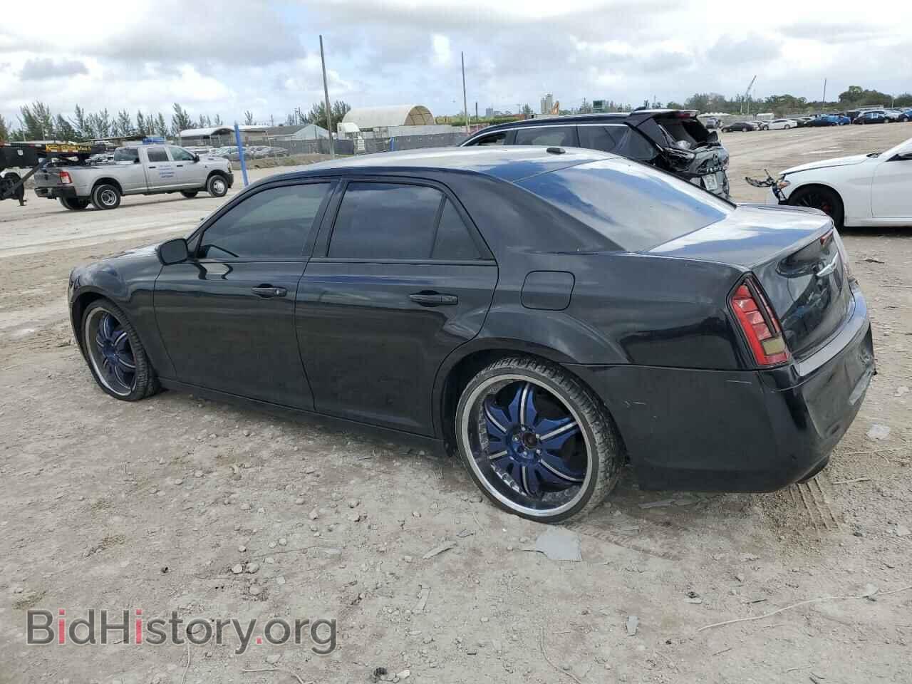 2014 CHRYSLER 300 - VIN: 2C3CCABG7EH222367 - Фото 2