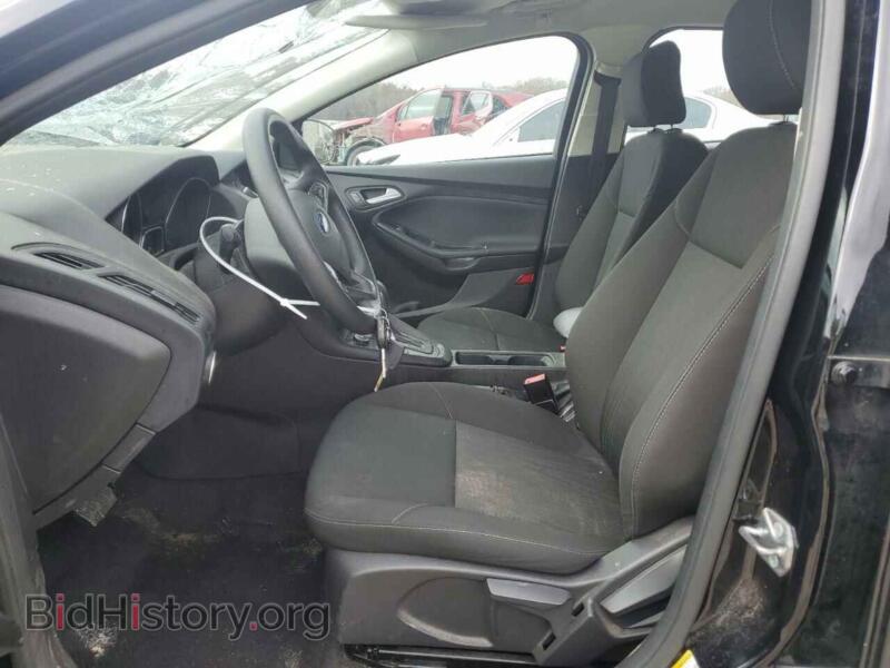 2017 Ford FOCUS (VIN 1FADP3F25HL256450) — photo 7 of 12