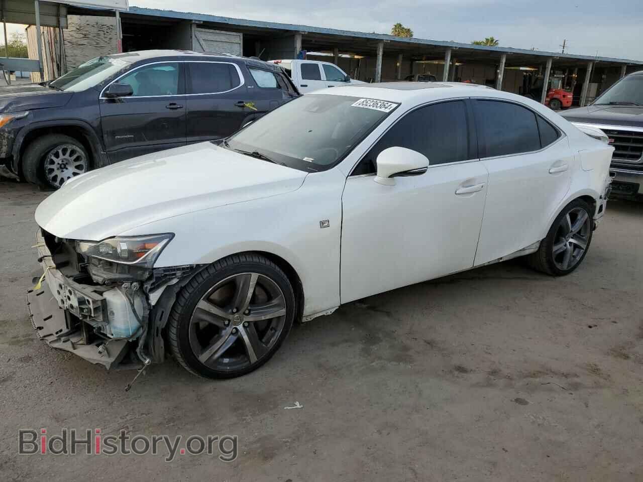 Photo JTHBA1D28H5043814 - LEXUS IS 2017