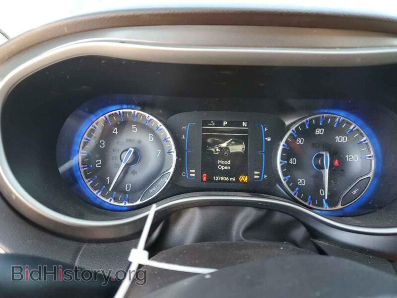2018 Chrysler PACIFICA (VIN 2C4RC1FG1JR234955) — фото 9 из 12