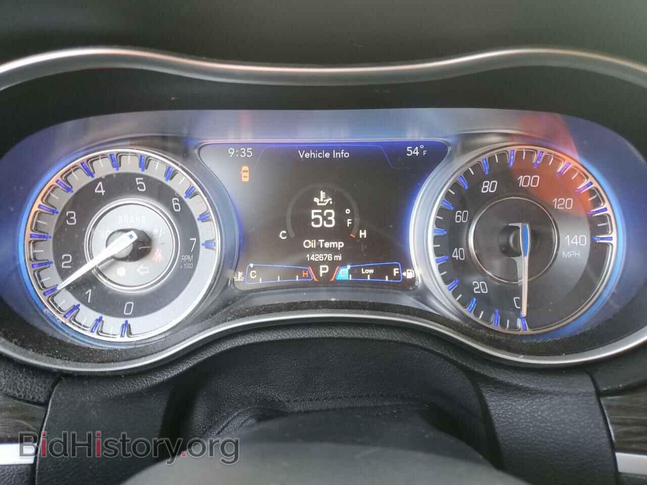 2016 CHRYSLER 300 - VIN: 2C3CCAAG3GH260652 - Фото 9