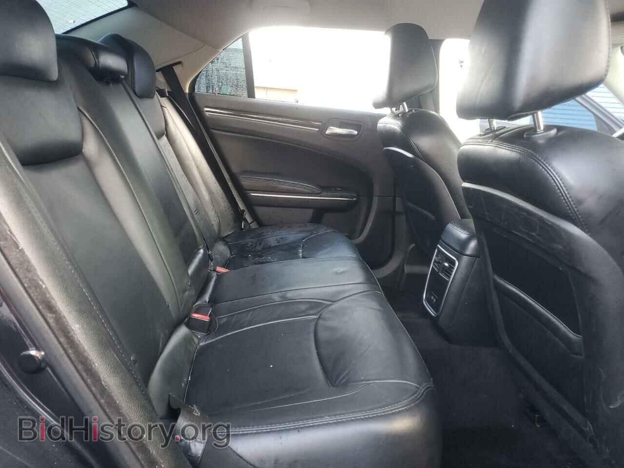 2016 CHRYSLER 300 - VIN: 2C3CCAAG3GH260652 - Фото 10