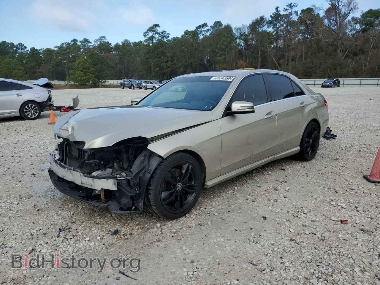 Photo WDDHF8HB8BA366247 - MERCEDES-BENZ E-CLASS 2011