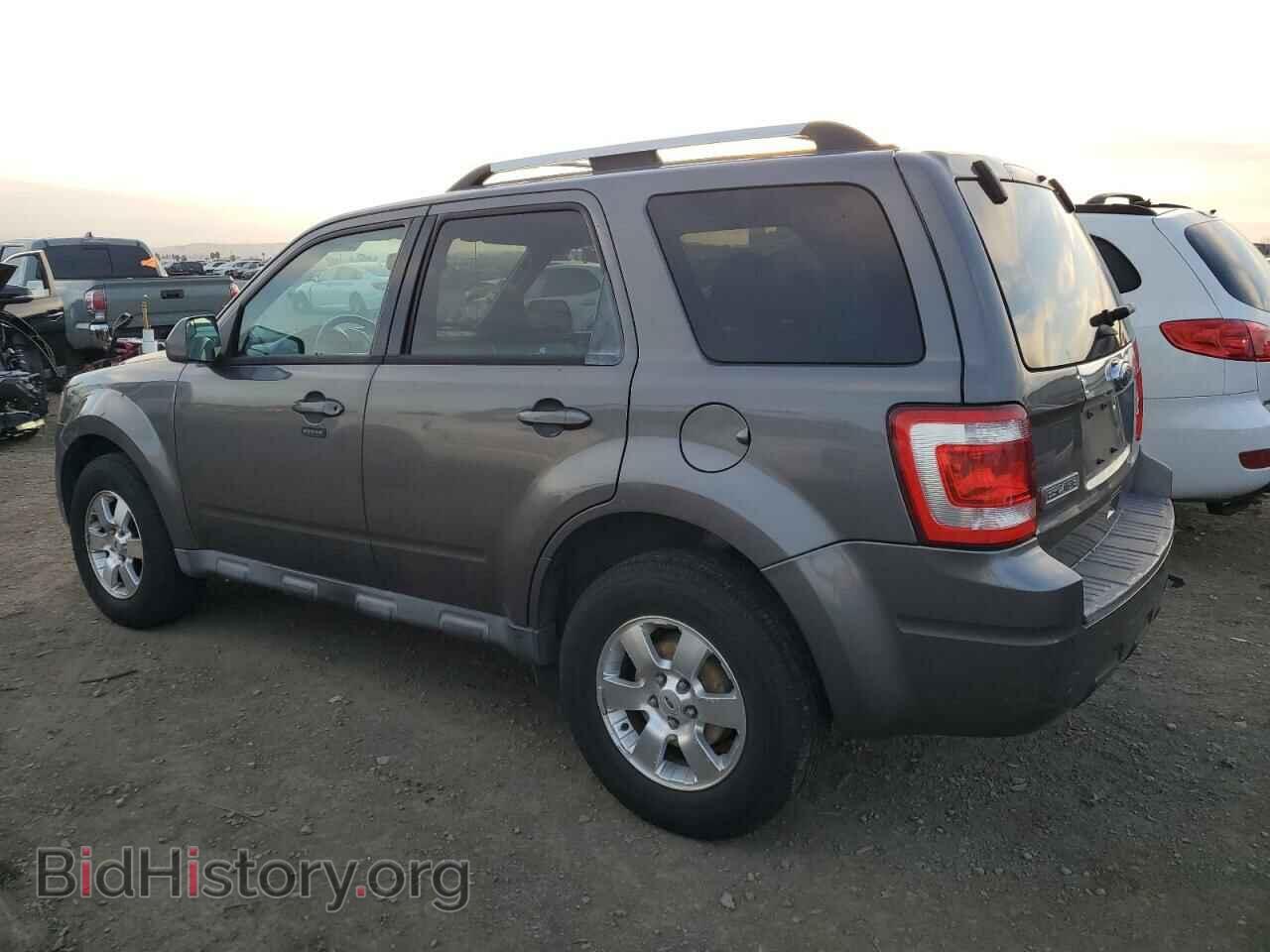2011 FORD ESCAPE - VIN: 1FMCU9E78BKB85218 - Фото 2