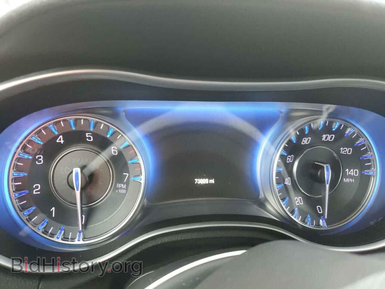 2017 CHRYSLER 300 - VIN: 2C3CCAAG8HH617728 - Фото 9