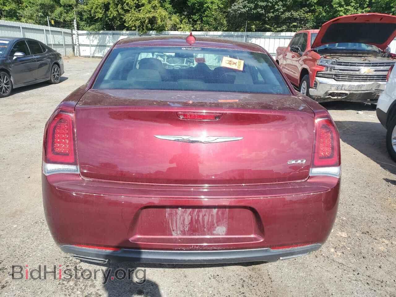 2019 CHRYSLER 300 - VIN: 2C3CCAAG3KH755796 - Фото 6