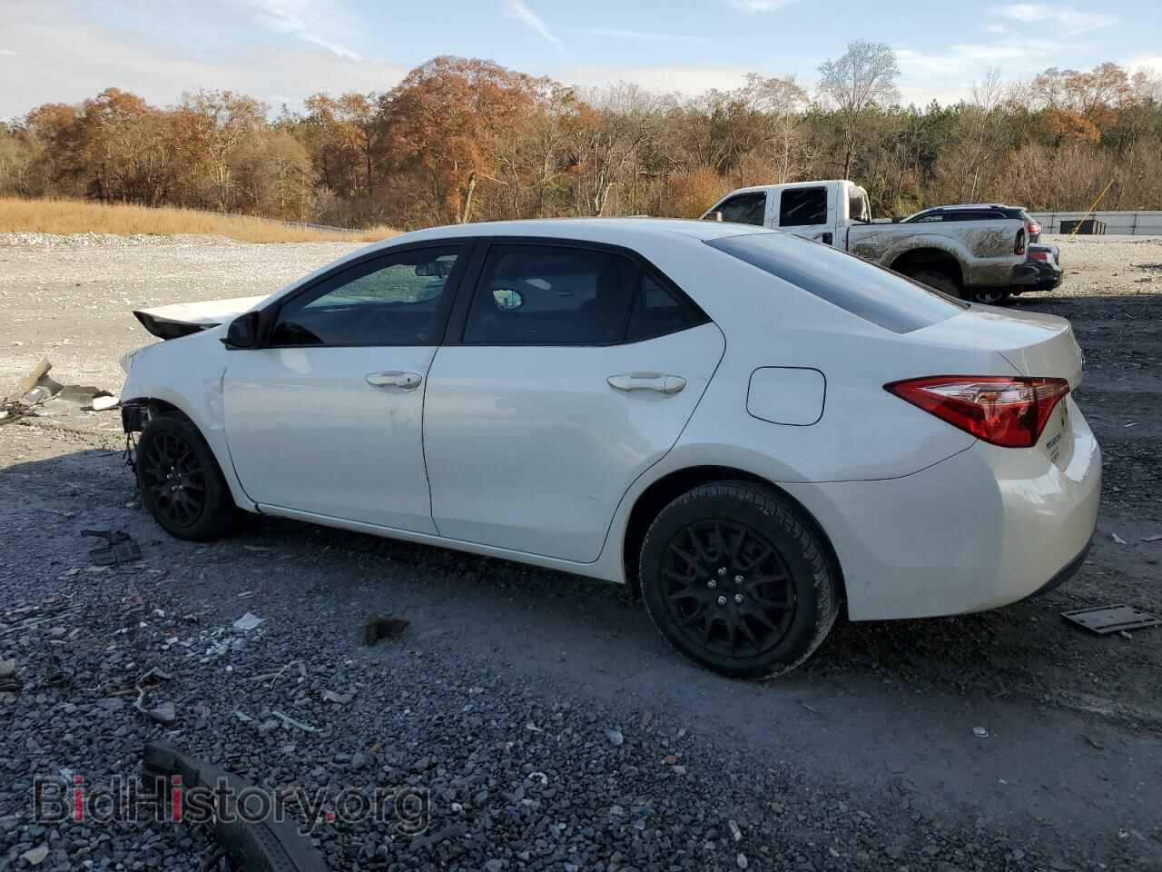 2018 TOYOTA COROLLA - VIN: 5YFBURHE2JP758110 - Фото 2
