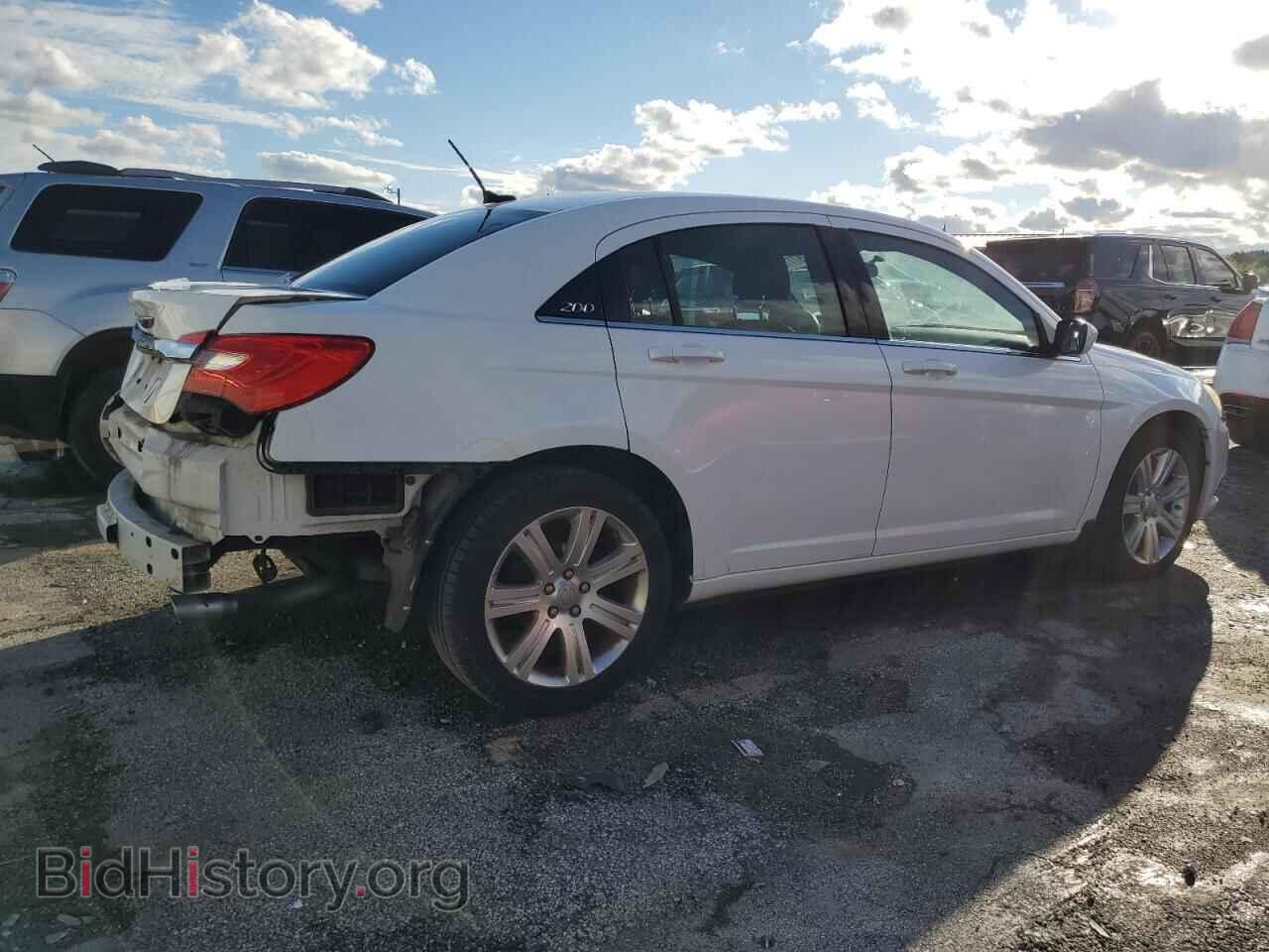 2011 CHRYSLER 200 - VIN: 1C3BC1FG5BN571360 - Фото 3