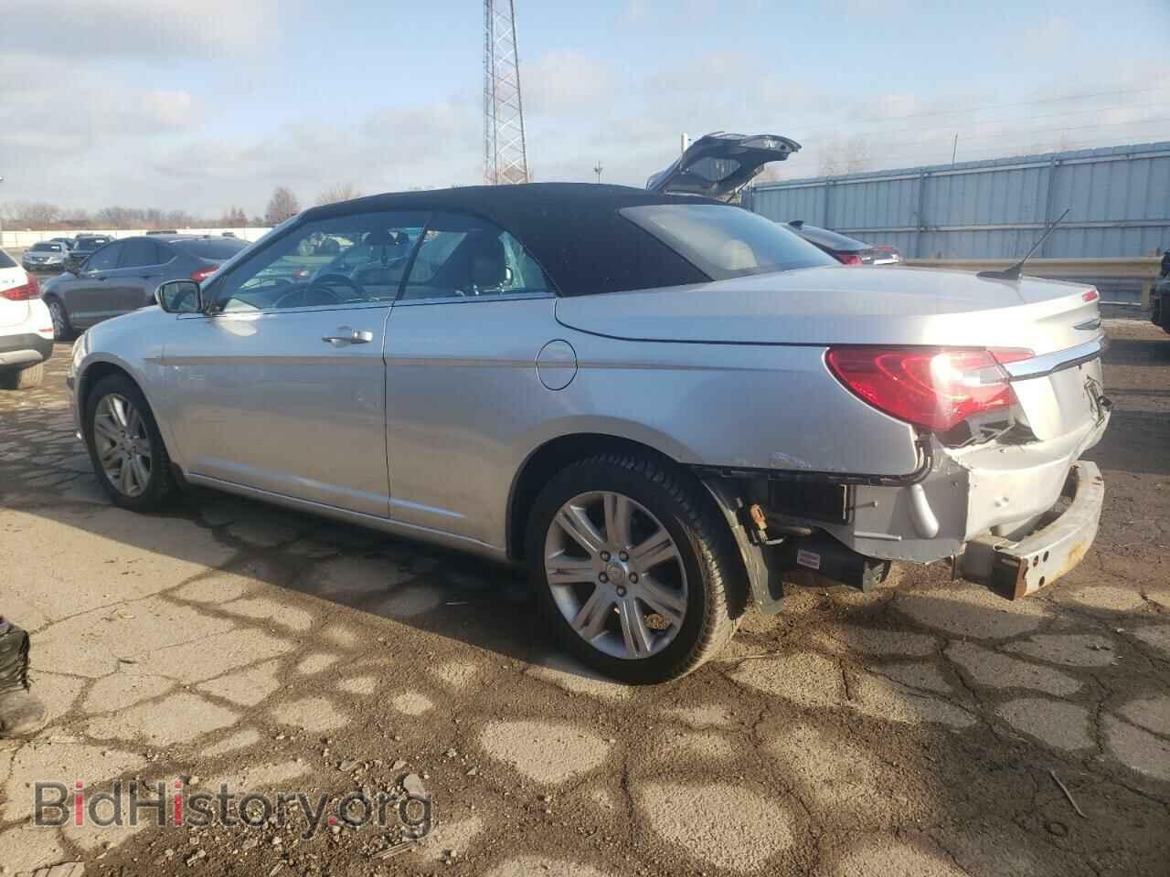 2011 CHRYSLER 200 - VIN: 1C3BC2EB4BN611696 - Фото 2