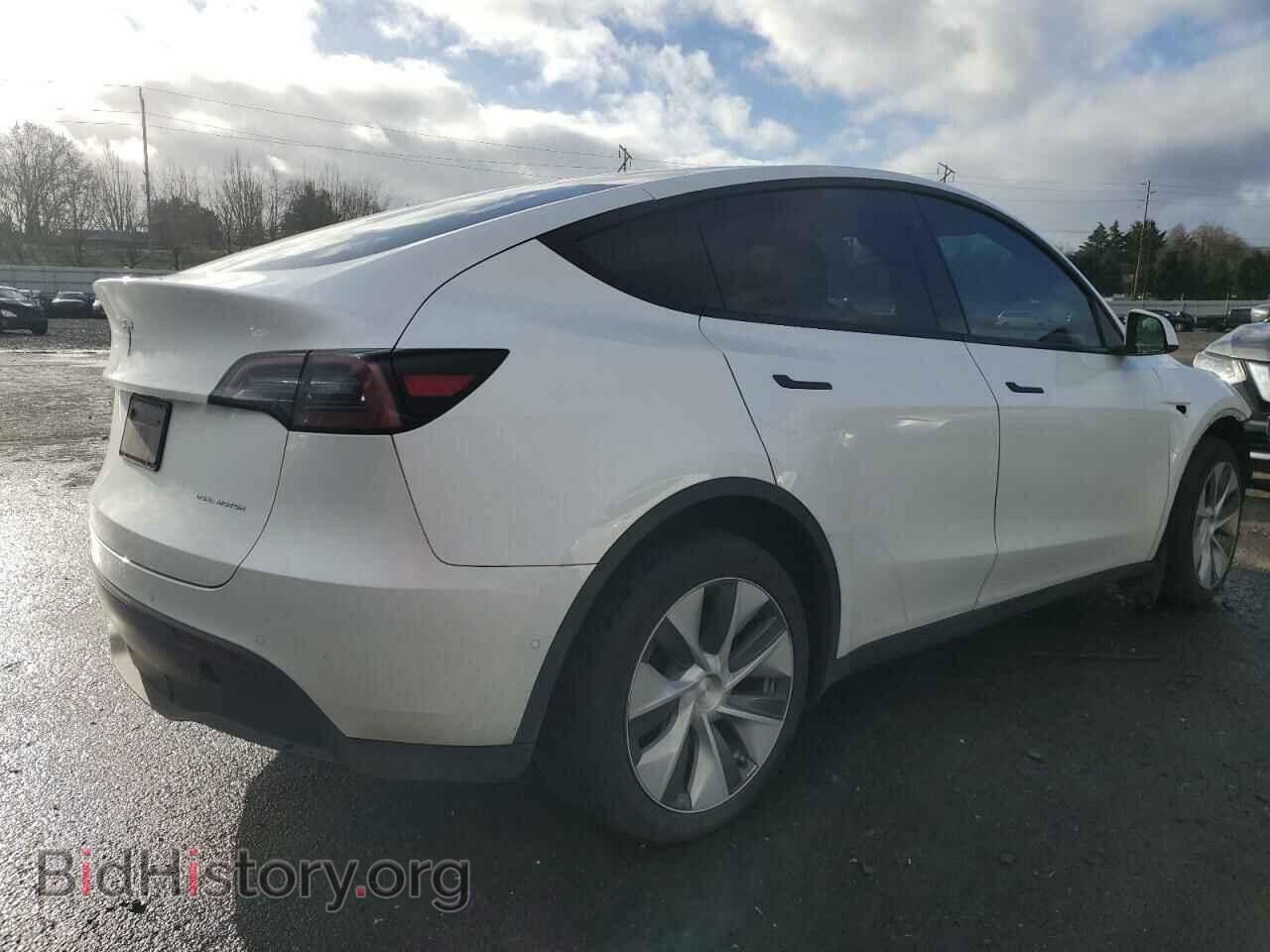 2022 TESLA MODEL Y - VIN: 7SAYGDEE8NF556384 - Photo 3