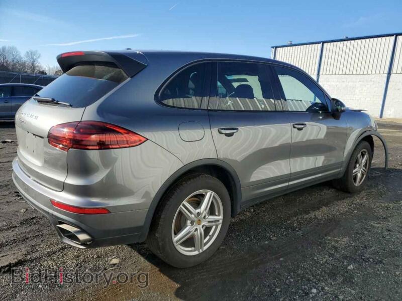 2016 Porsche CAYENNE (VIN WP1AA2A21GKA11244) — фото 3 из 13