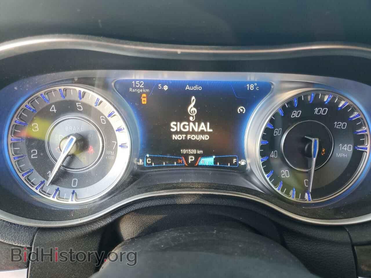 2017 CHRYSLER 300 - VIN: 2C3CCAEG1HH570813 - Фото 9