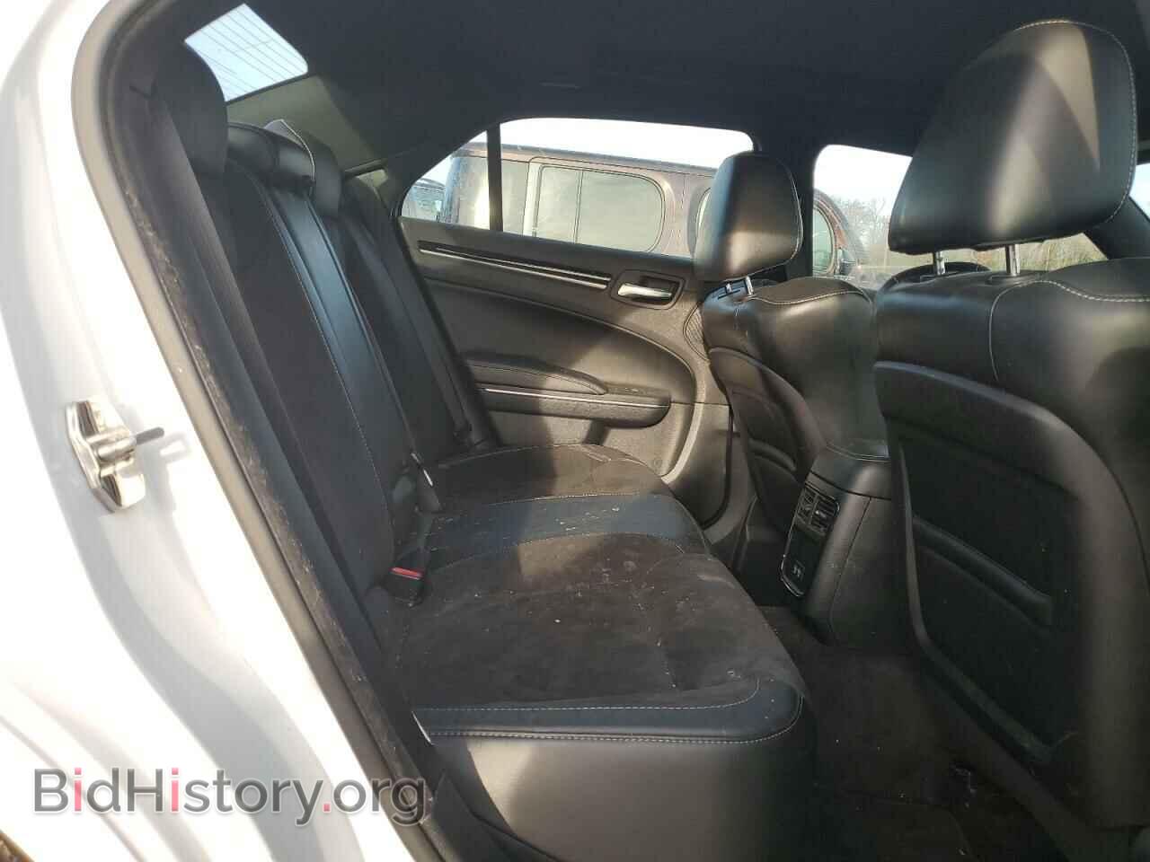 2017 CHRYSLER 300 - VIN: 2C3CCABG2HH577550 - Фото 10