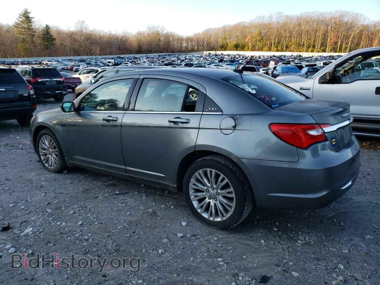 2013 CHRYSLER 200 - VIN: 1C3CCBAB7CN113438 - Фото 2