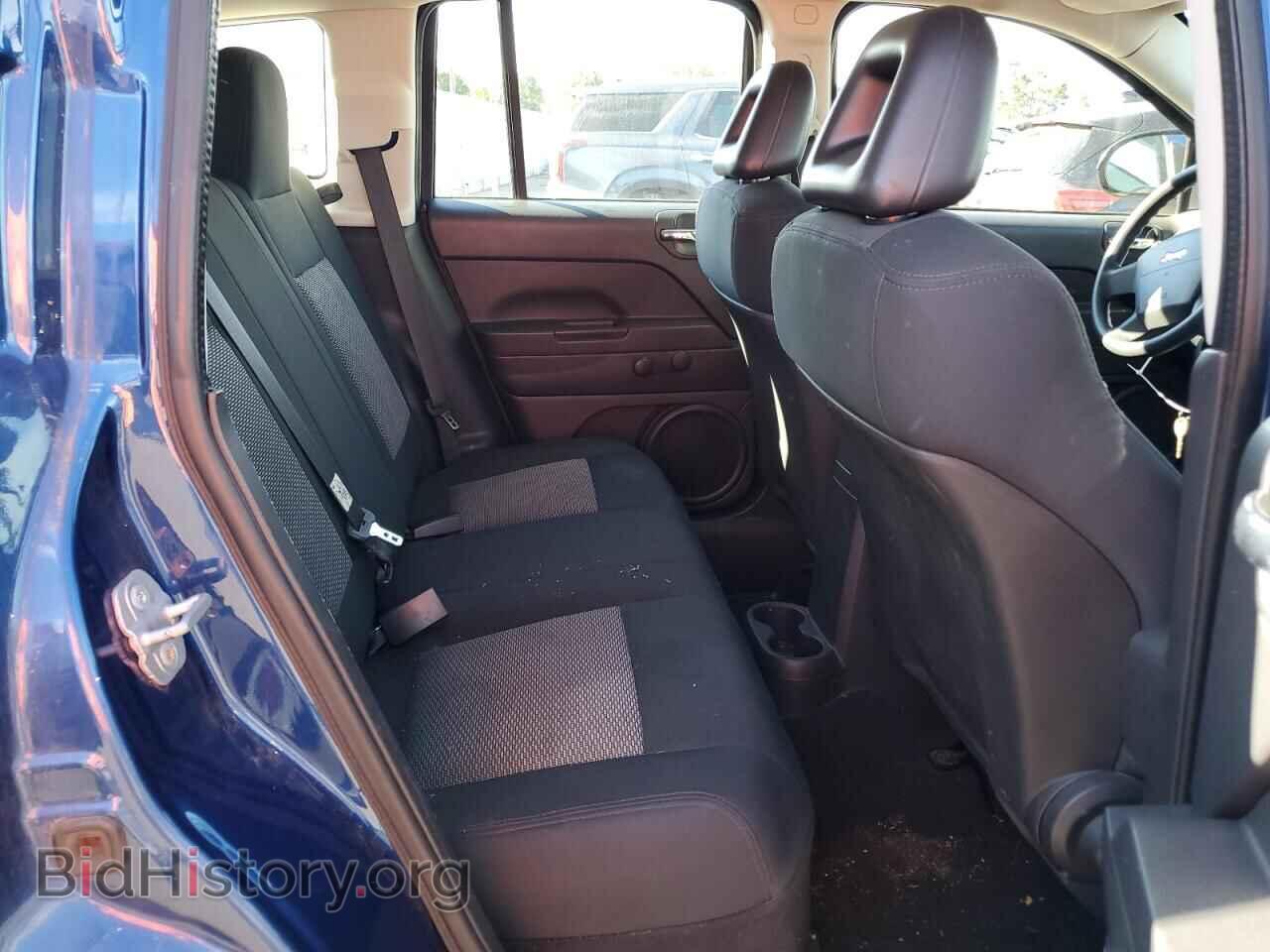 2009 JEEP COMPASS - VIN: 1J4FF47B19D200747 - Фото 10
