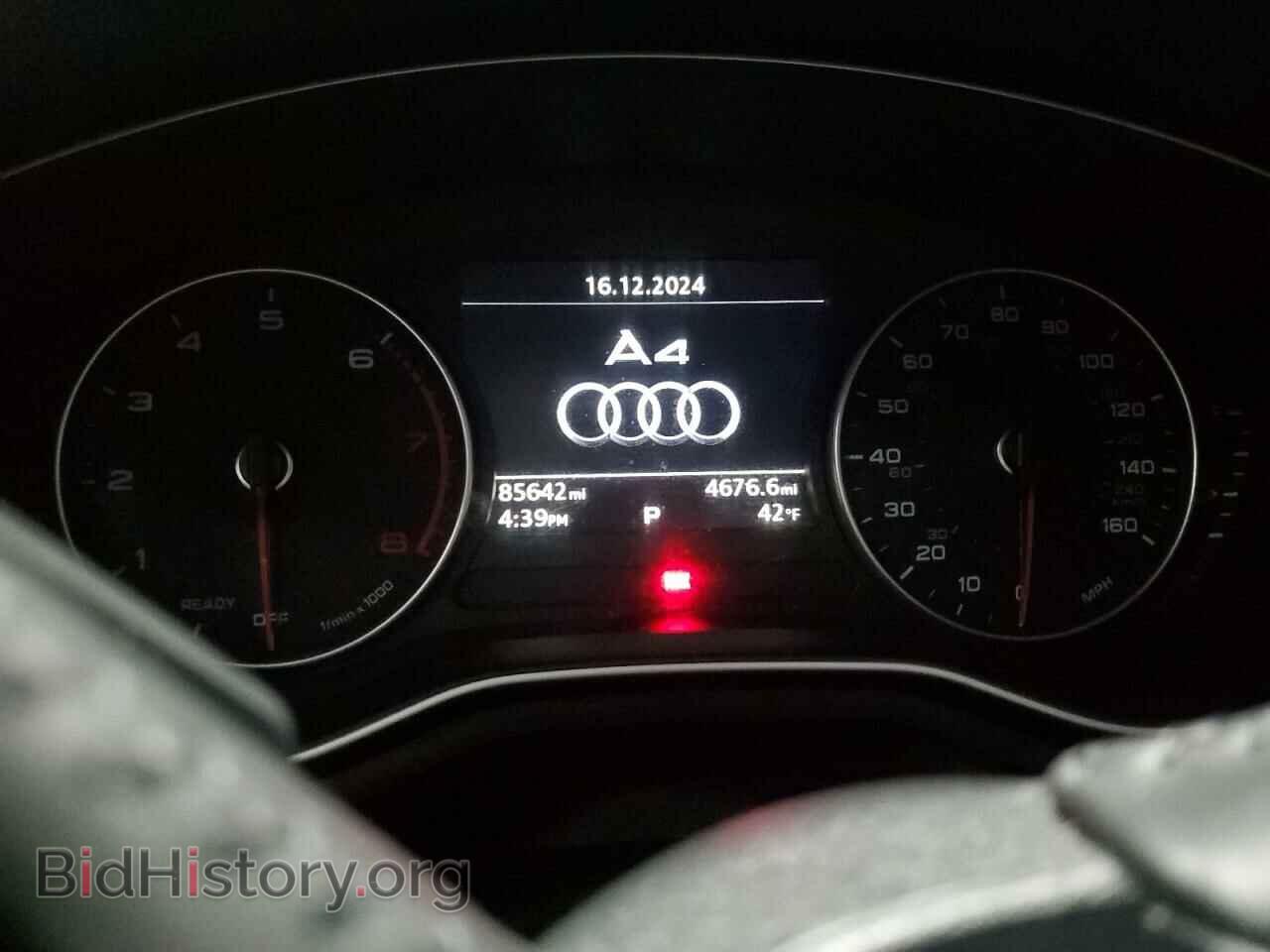 2017 AUDI A4 - VIN: WAUGNAF45HN049948 - Фото 9