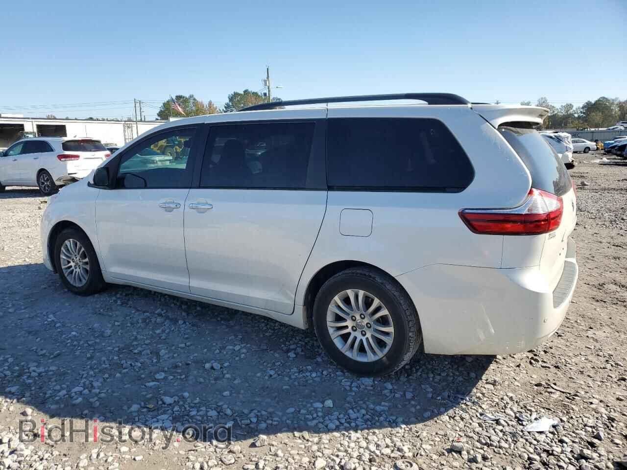 2017 TOYOTA All Models - VIN: 5TDYZ3DC7HS784197 - Фото 2