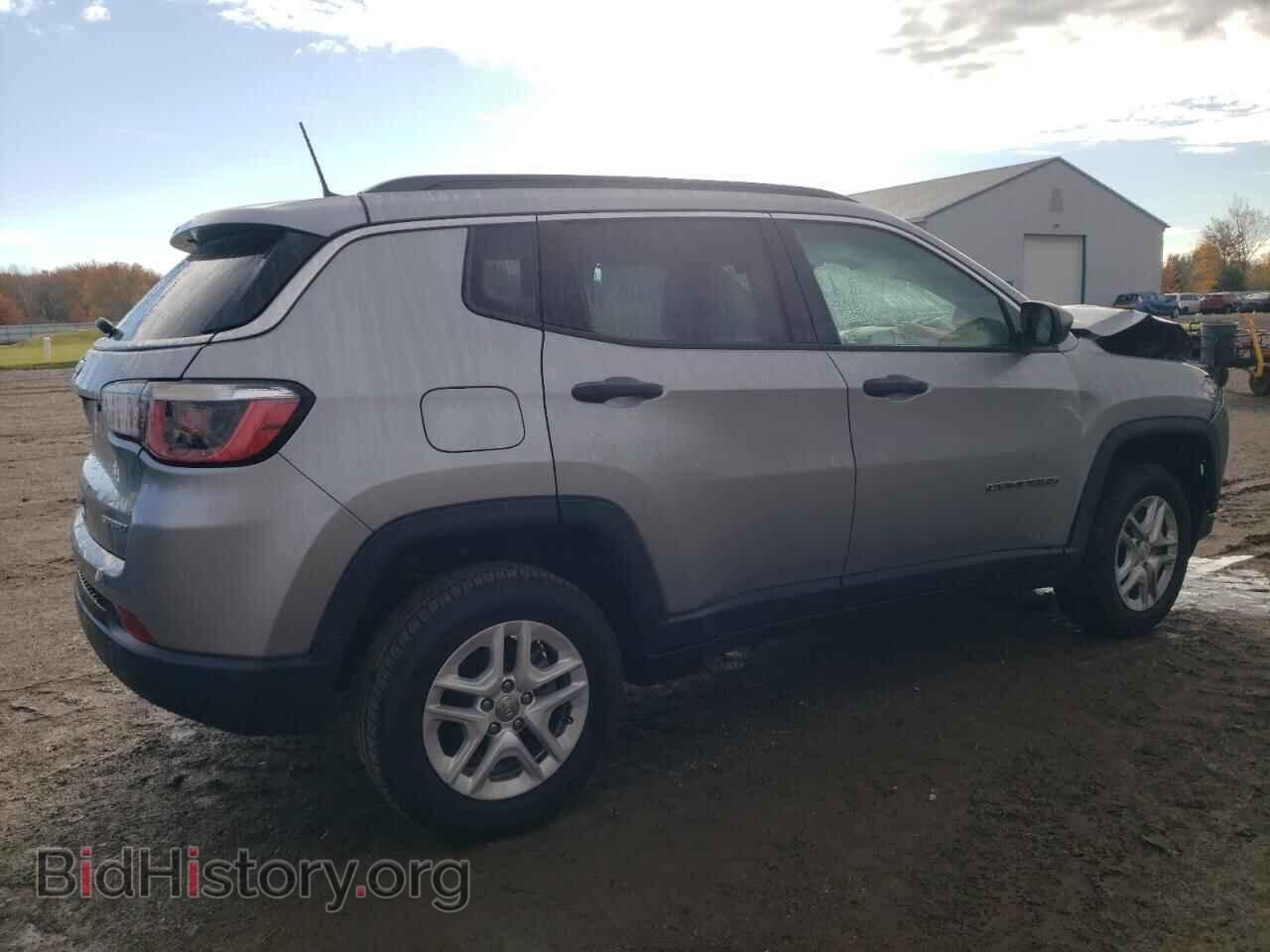2019 JEEP COMPASS - VIN: 3C4NJDAB0KT811541 - Фото 3