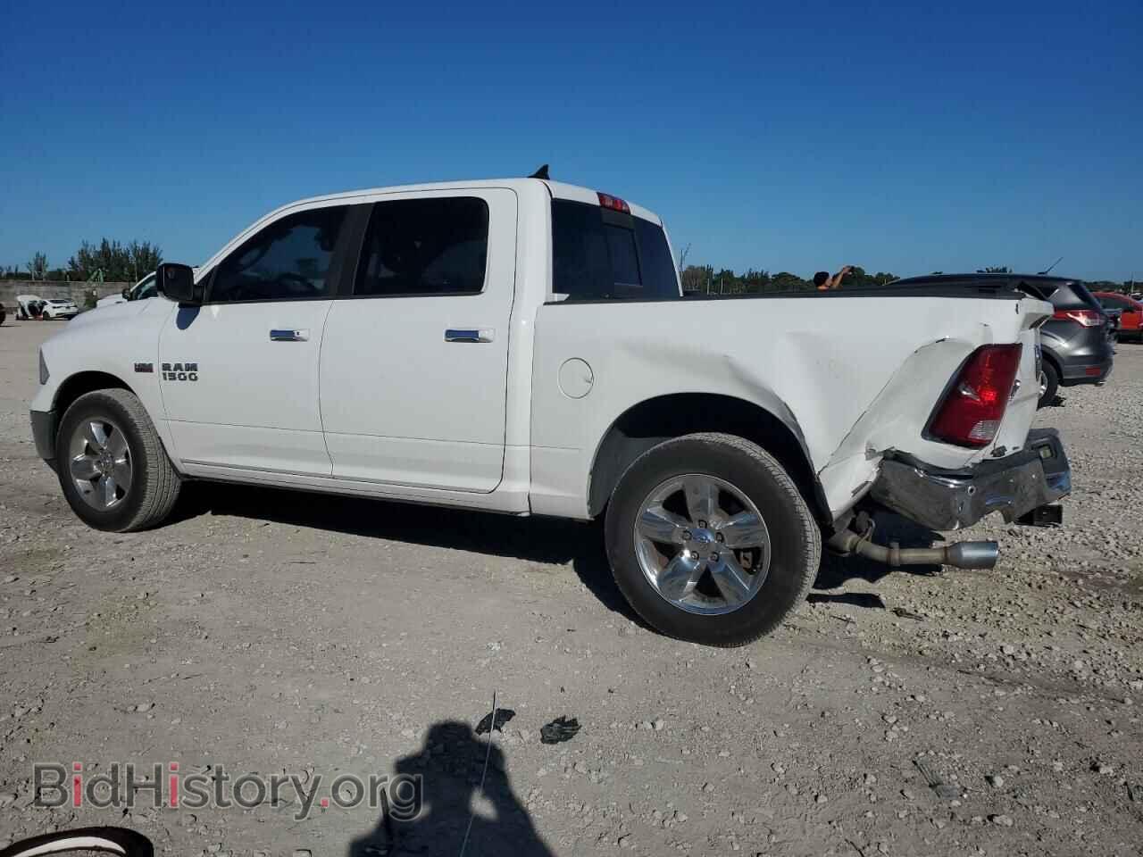 2016 RAM 1500 - VIN: 1C6RR6LT4GS195077 - Фото 2