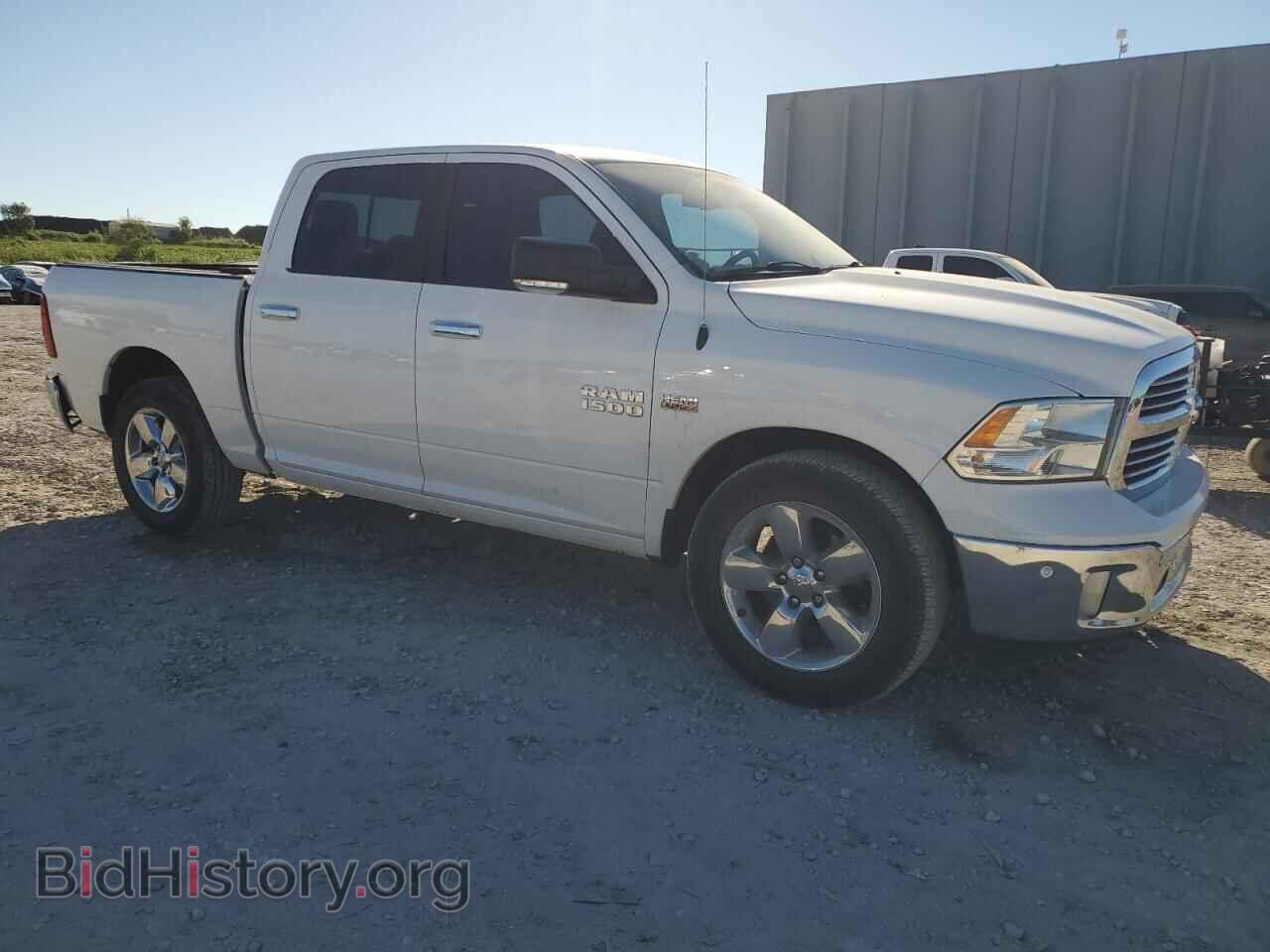 2016 RAM 1500 - VIN: 1C6RR6LT4GS195077 - Фото 4