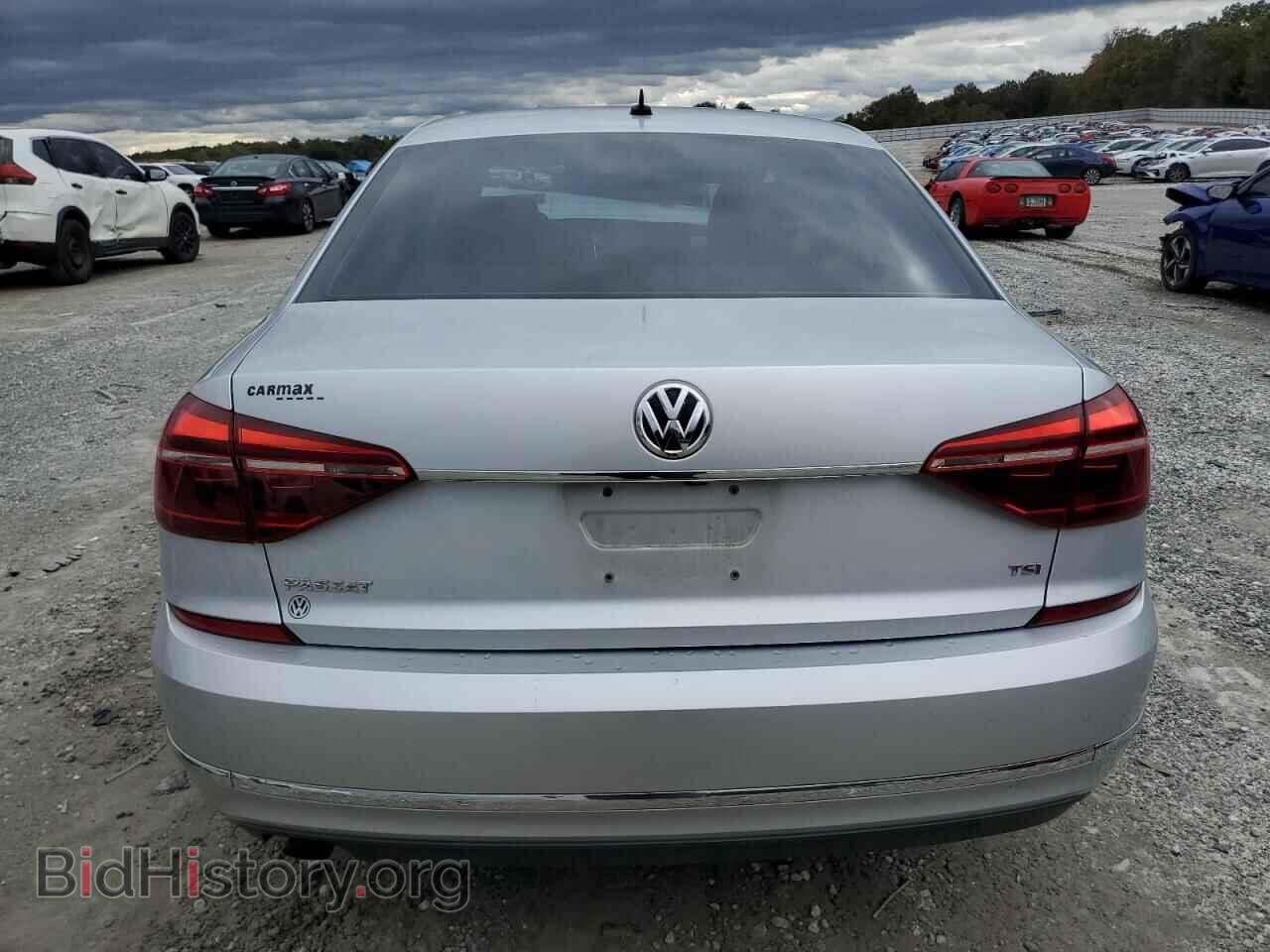 2017 VOLKSWAGEN PASSAT - VIN: 1VWAT7A35HC015789 - Фото 6