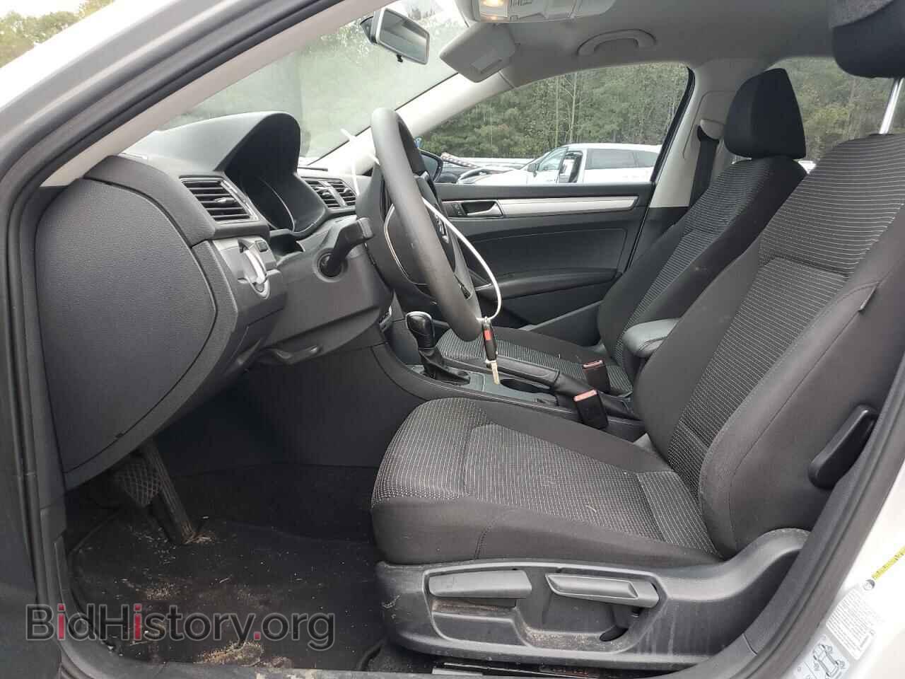 2017 VOLKSWAGEN PASSAT - VIN: 1VWAT7A35HC015789 - Фото 7