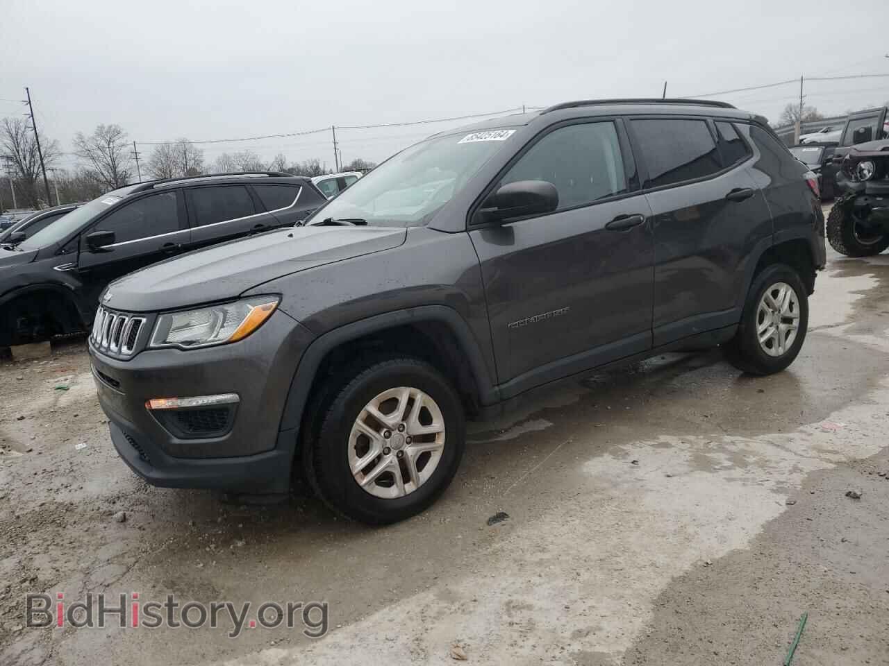 Photo 3C4NJDAB3JT213281 - JEEP COMPASS 2018