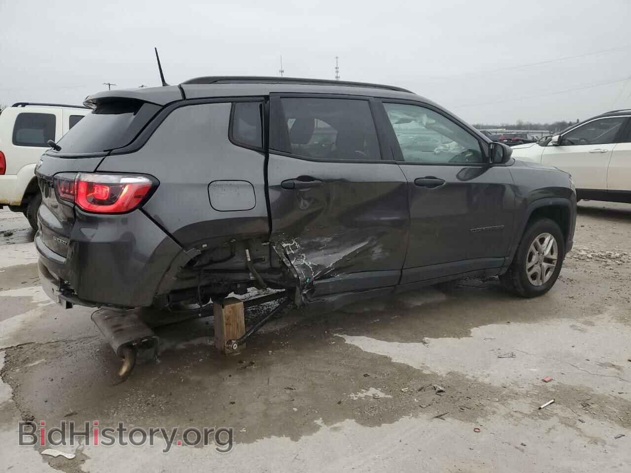 2018 JEEP COMPASS - VIN: 3C4NJDAB3JT213281 - Фото 3
