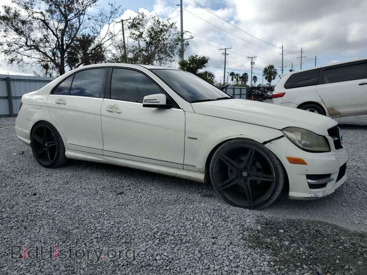 2012 MERCEDES-BENZ C-CLASS - VIN: WDDGF4HB1CA603327 - Фото 4