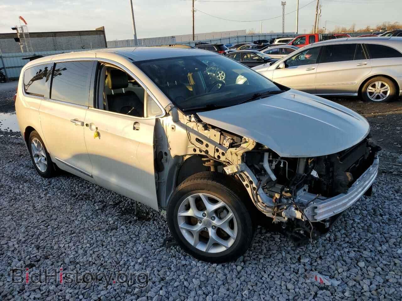 2017 CHRYSLER PACIFICA - VIN: 2C4RC1EG9HR782181 - Фото 4
